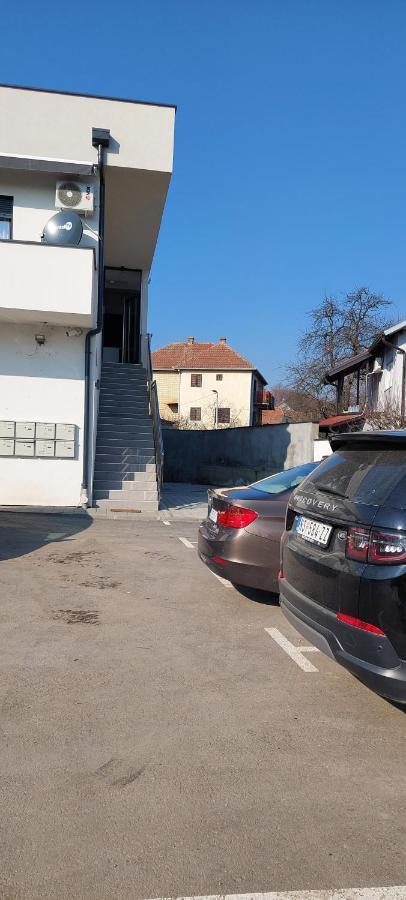 Apartment Lux Novi Park