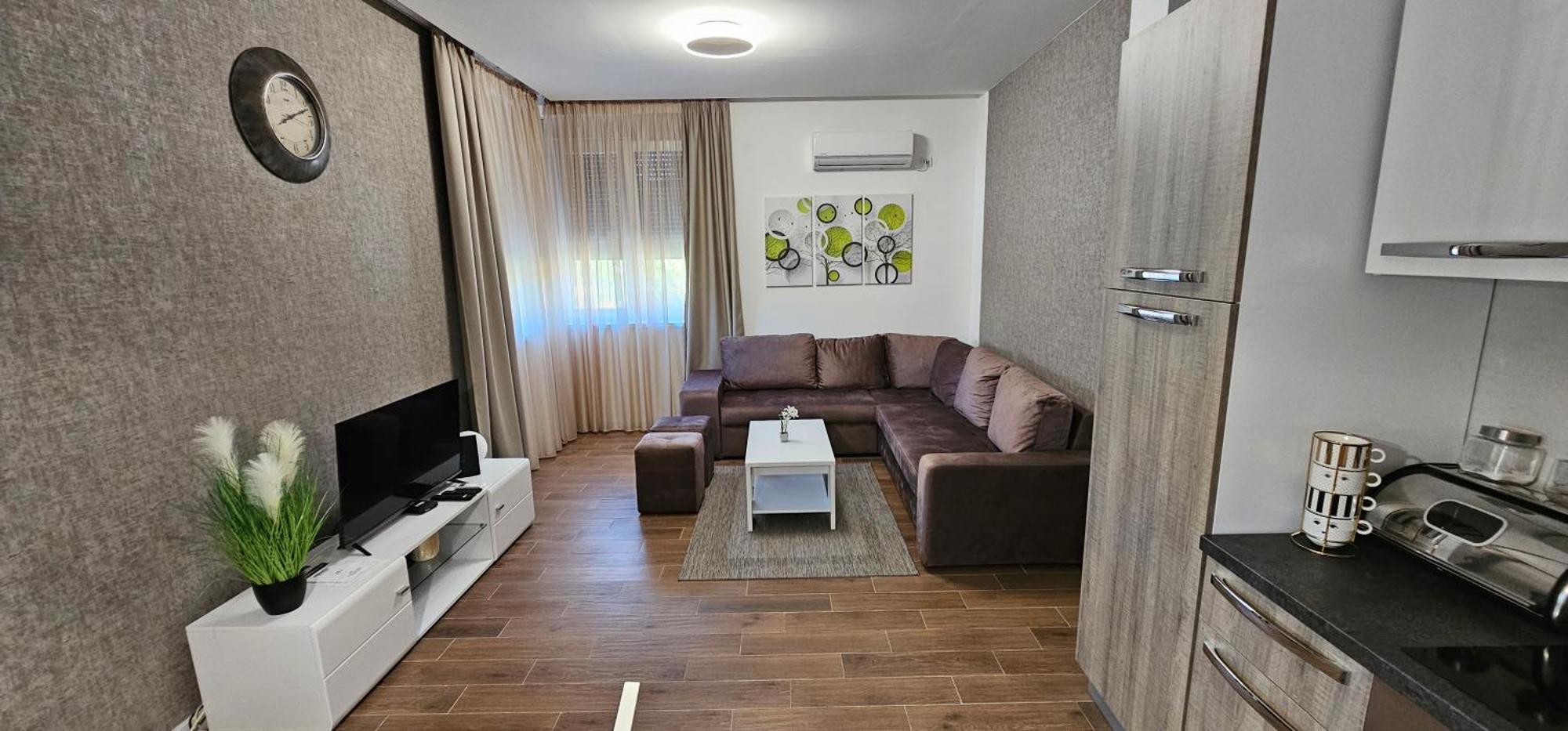 Lux Novi Park Apartment *