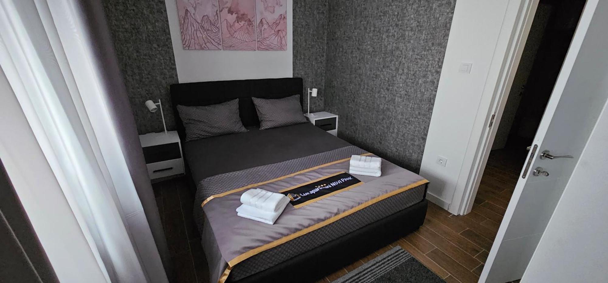 Lux Novi Park Apartment