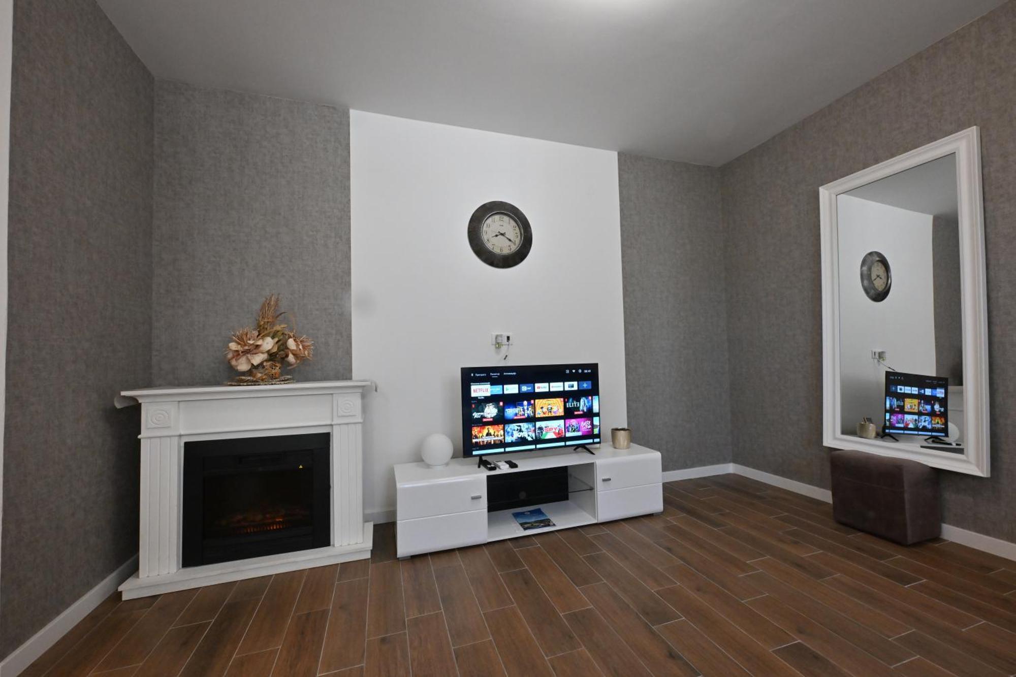 Apartment Lux Novi Park Vrdnik